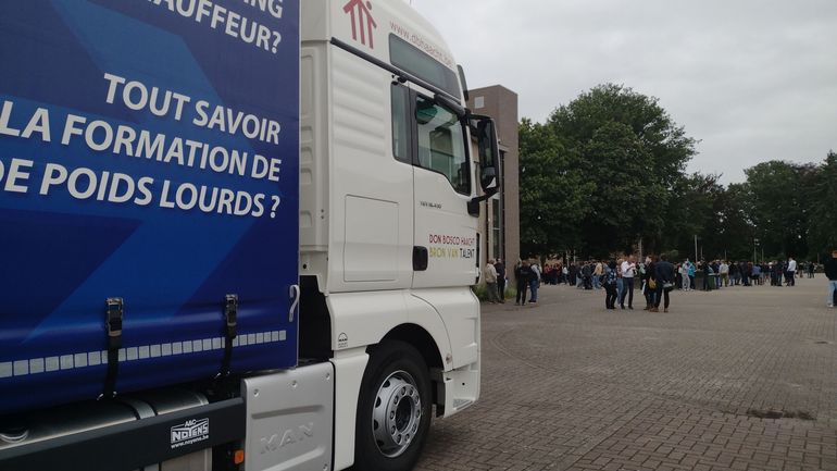 Flandre : la formation des chauffeurs de camions financée en partie par la taxe kilométrique