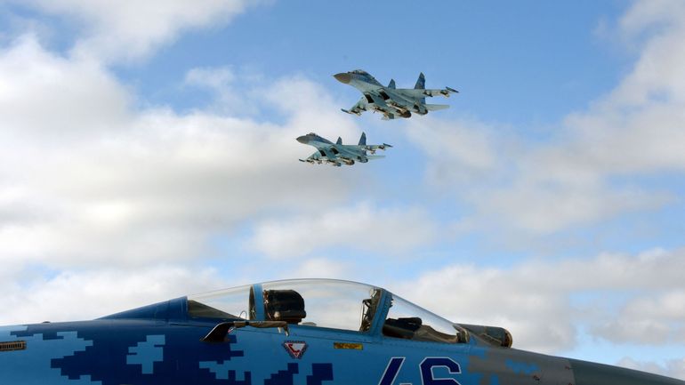 Guerre en Ukraine : Moscou revendique la destruction d'avions de combat Su-27 près de la ville de Myrgorod