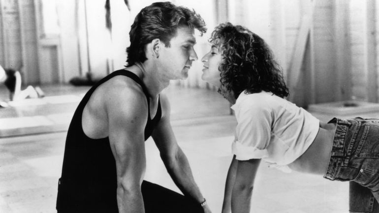 Découvrez la transformation impressionnante de Jennifer Grey, la star