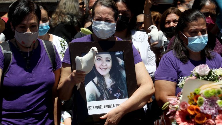 Mexique: des manifestantes réclament justice pour une militante brûlée vive