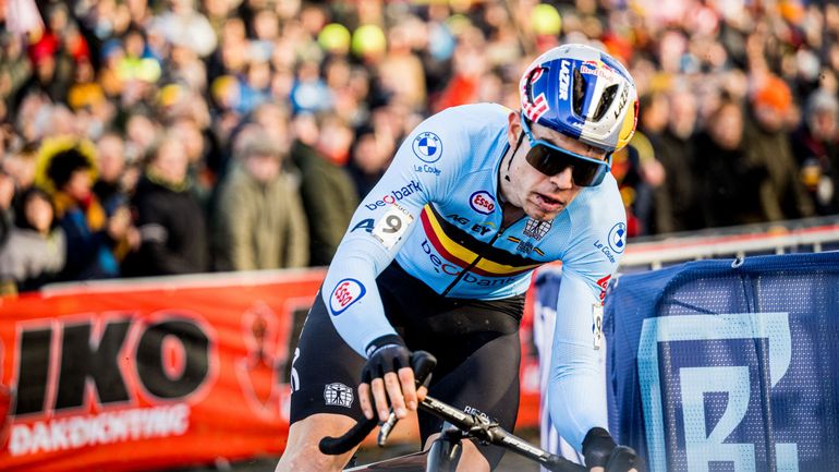 "Courir partout tout le temps, c’est le passé" : le calendrier de van Aert vu par Vanthourenhout