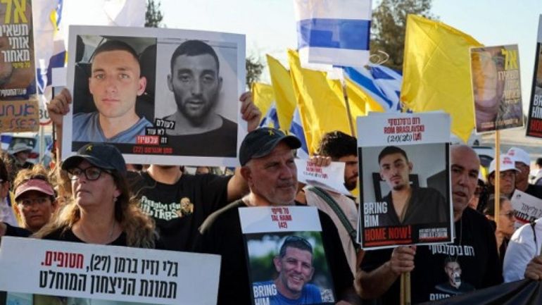 Guerre au Proche-Orient : les proches des otages israéliens ont manifesté contre l'invasion de la ville de Gaza