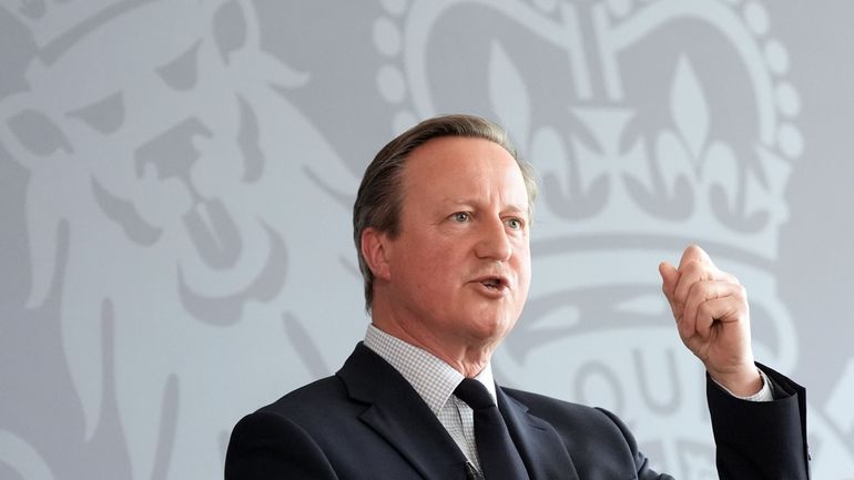 Le ministre britannique des Affaires étrangères appelle les membres de l'Otan à augmenter leurs dépenses militaires