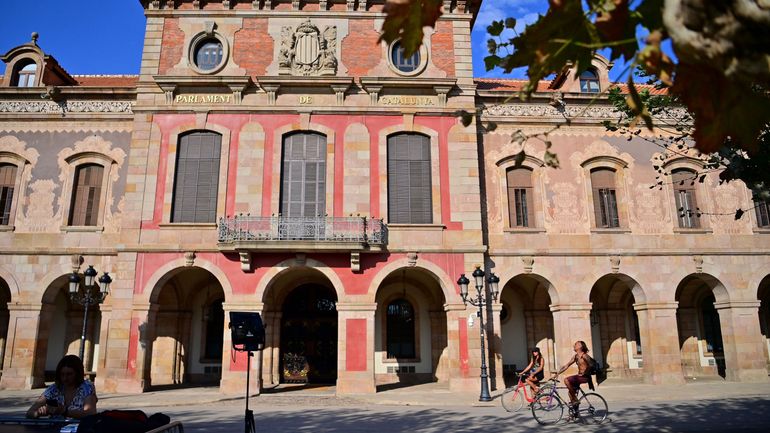 Espagne : en Catalogne, le grand jour pour Salvador Illa... et Carles Puigdemont, de retour d'exil