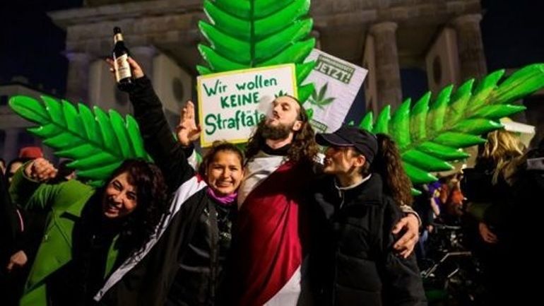 L'Allemagne, troisième pays à autoriser le cannabis récréatif en Europe