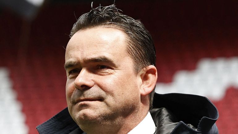 Overmars quitte l’Ajax après des messages "inappropriés" envoyés à des femmes : "J’ai honte"