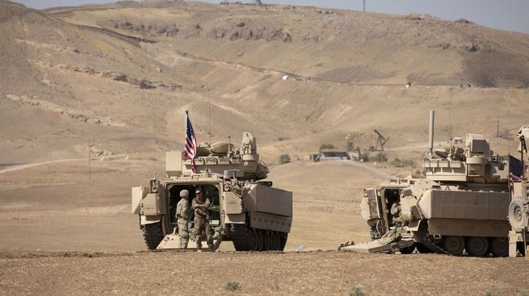 Syrie : trois membres de l'EI capturés lors d'un raid américain