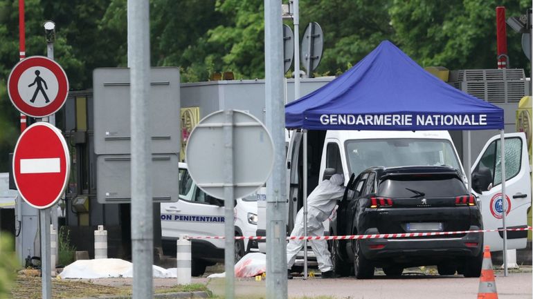France : l'enquête sur l'attaque du fourgon pénitentiaire dans l'Eure est confiée à trois juges d'instruction