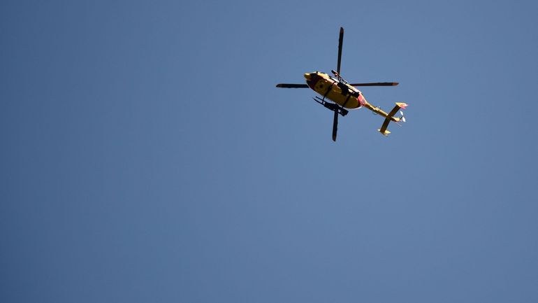 France : 1 mort et 4 blessés dans le crash d'un hélicoptère de la sécurité civile