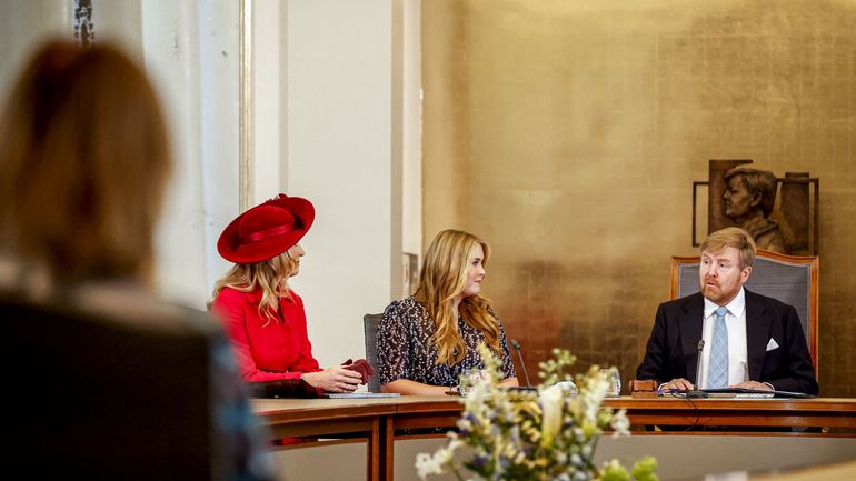 Pays-Bas : tout juste majeure, la future reine Amalia fait son entrée au Conseil d'Etat