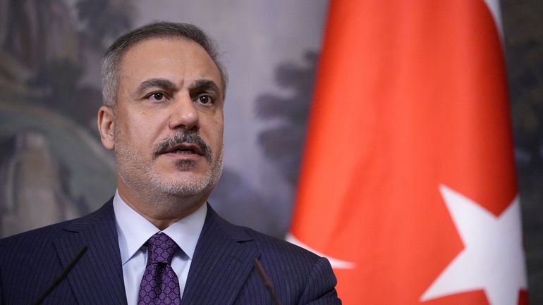 Guerre en Ukraine : la Turquie propose d'accueillir une rencontre entre les présidents russe, ukrainien et américain