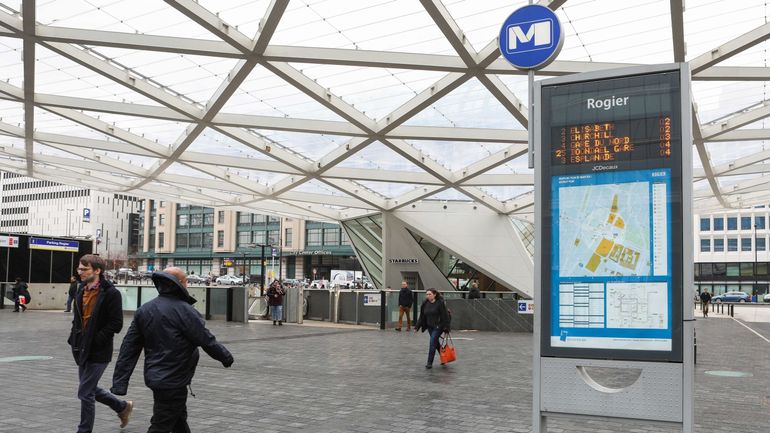 Bruxelles : la station de métro Rogier évacuée en raison d'un incendie