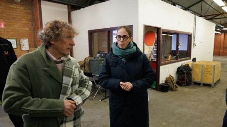 Crise de l'accueil : Nicole de Moor annonce jusqu'à 500 places supplémentaires d'ici février en Flandre-Occidentale