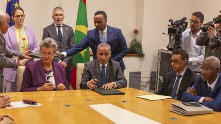 La Mauritanie, nouvelle voie d'entrée de migrants vers l'Union européenne... qui réagit