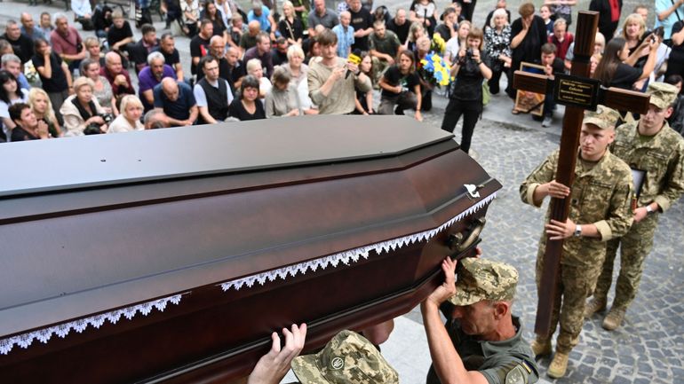 Guerre en Ukraine : vifs échanges de drones et de missiles entre Moscou et Kiev la nuit dernière, au moins cinq morts à déplorer