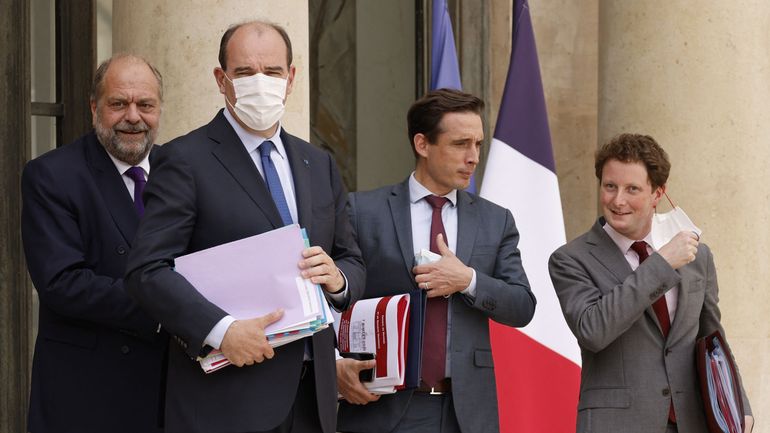 La France adopte définitivement le texte controversé sur la lutte contre le 
