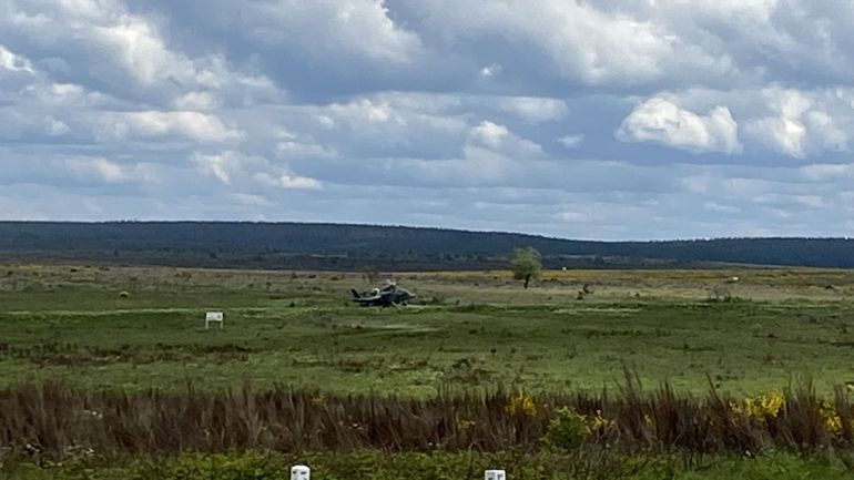 Des drones survolent le camp militaire d'Elsenborn : la Défense enquête, le bourgmestre évoque la recherche d'un cheval