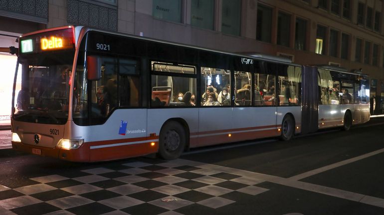 Nouvel An à Bruxelles : quinze véhicules de la STIB endommagés lors du réveillon