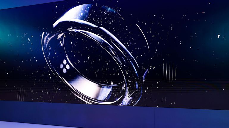 La batterie de sa bague connectée Samsung Galaxy Ring gonfle et l’amène aux urgences