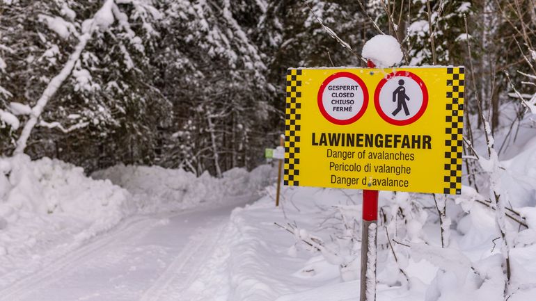 Autriche : une centaine d'avalanches depuis vendredi, neuf morts