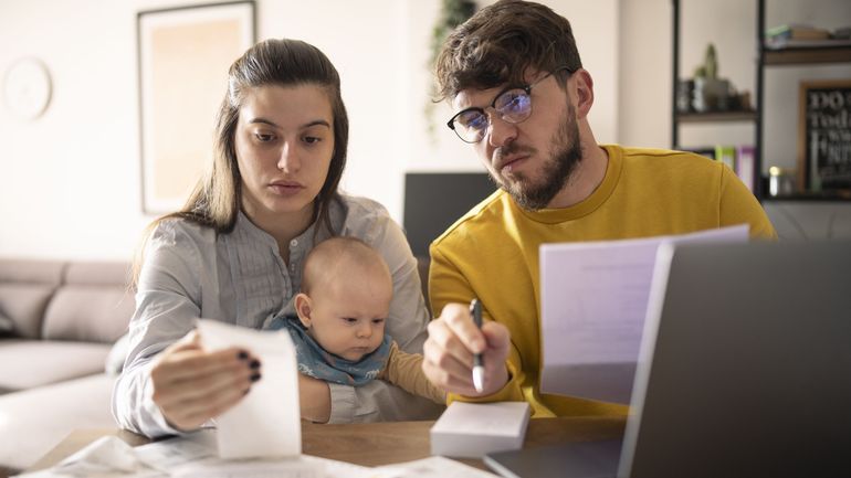 Fatigue parentale : trois parents sur vingt affirment qu'ils ne referaient pas d'enfants ou hésiteraient