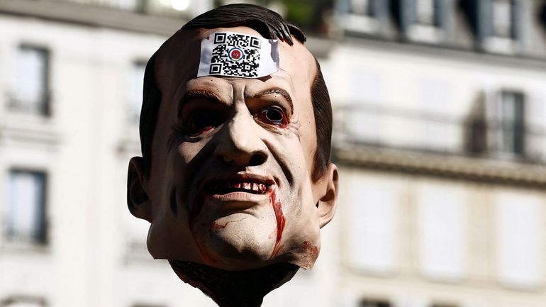 France: garde à vue pour un homme qui a utilisé le passe sanitaire du président Macron