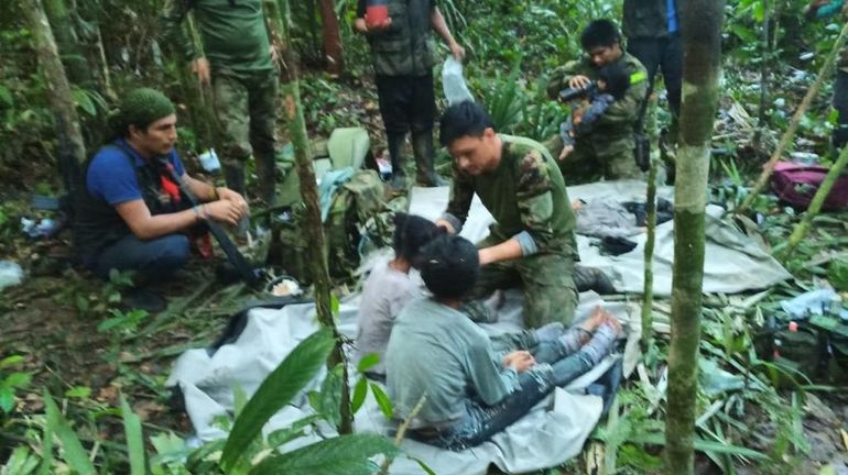 Colombie : un général bientôt parrain de la benjamine des rescapés de la jungle