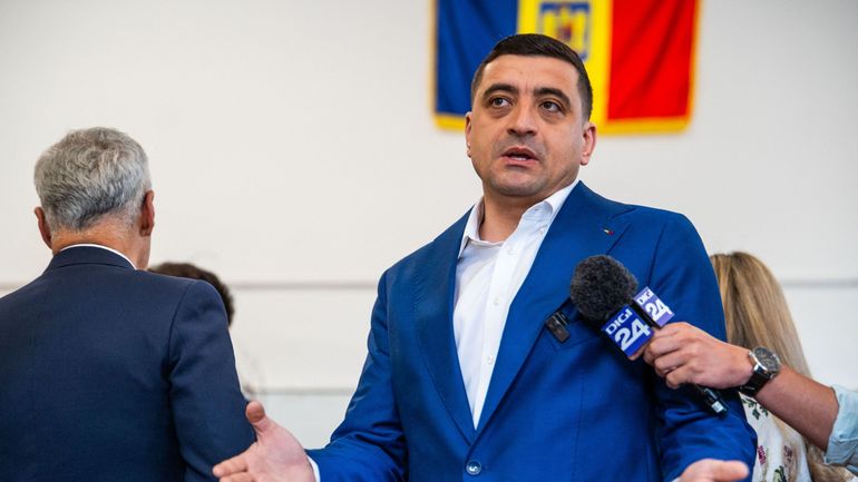 Elections en Roumanie : le candidat d'extrême-droite George Simion demande 