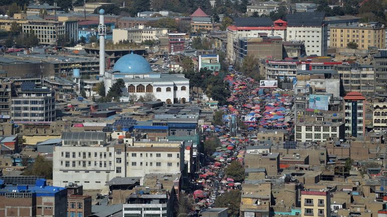 Au moins 21 morts dans l'explosion dans une mosquée à Kaboul