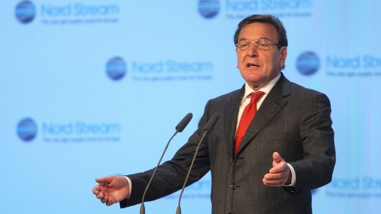 L'ex-chancelier allemand Schröder candidat au conseil d'administration de Gazprom, le géant gazier public russe
