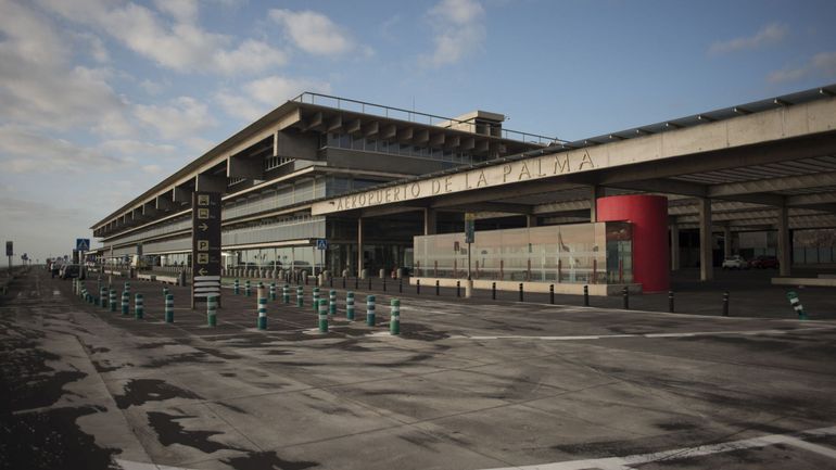 Eruption volcanique à La Palma : la fermeture de l'aéroport est prolongée pour une durée indéterminée
