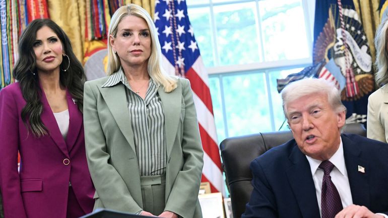 Donald Trump exhorte le ministère de la Justice à agir contre des adversaires politiques