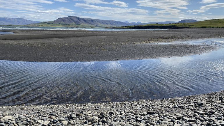 Le basalte d'Islande peut absorber le C02 dans l'atmosphère, l'incroyable découverte d'une mission belge dans le grand Nord