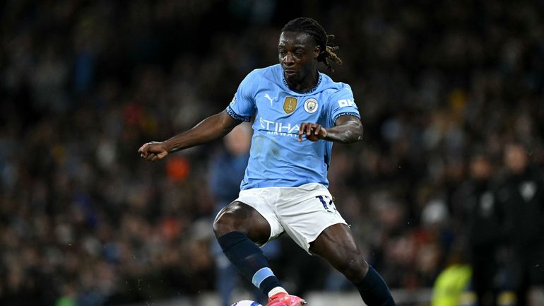 Manchester City s'impose avec Doku mais sans KDB, Tielemans également vainqueur avec Aston Villa