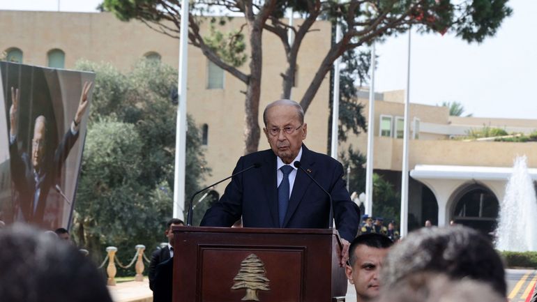 Le président libanais Michel Aoun quitte ses fonctions, laissant derrière lui un pays en pleine déroute