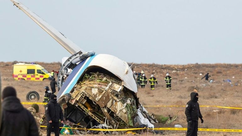 Crash de l'avion azerbaïdjanais : Poutine évoque des tirs de la défense aérienne russe au moment de l'incident