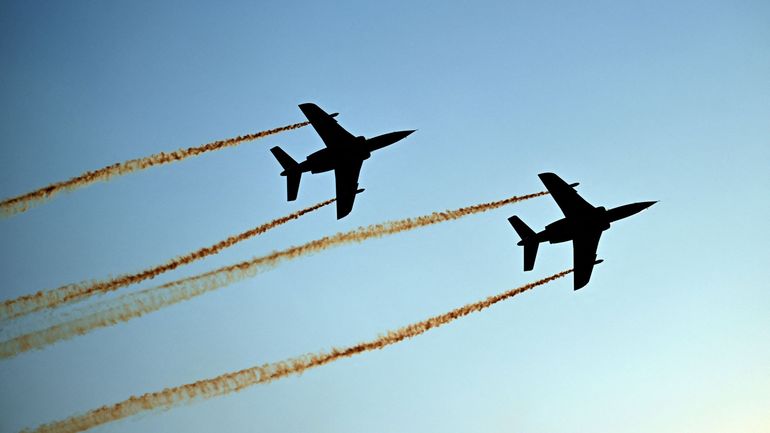 Accident entre deux avions de la patrouille de France, trois personnes 