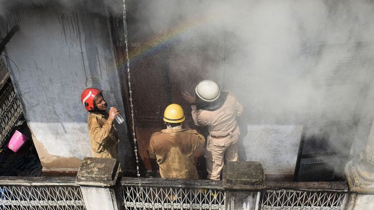 Vingt-sept morts dans un incendie à New Delhi, selon les services de secours