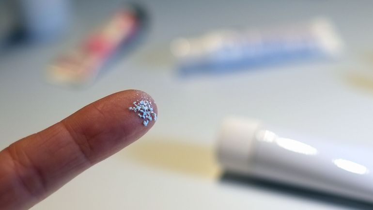 La revue de presse : le plastique, ce fléau qui nous habite