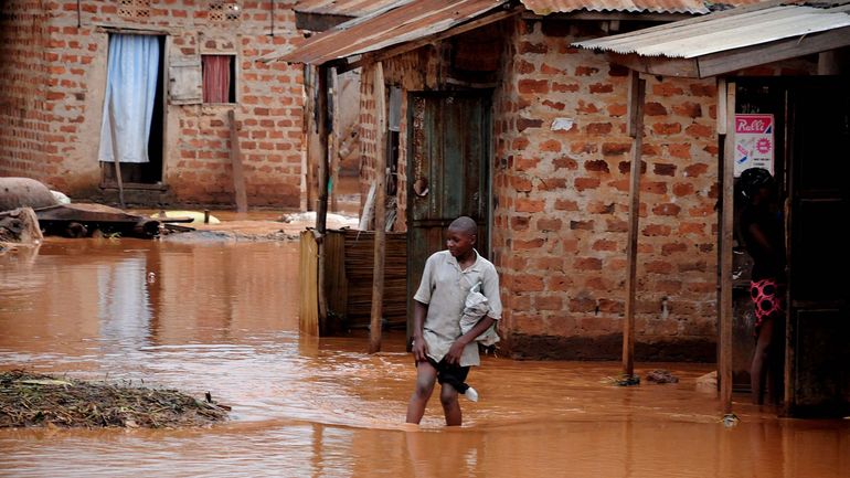 Neuf morts et de nombreux disparus dans des inondations en Ouganda