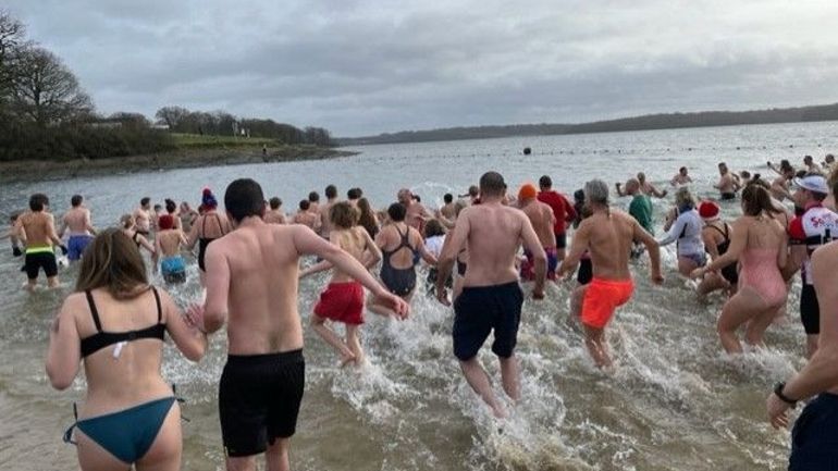 Lacs de l’Eau d’Heure : un petit plongeon pour célébrer la nouvelle année