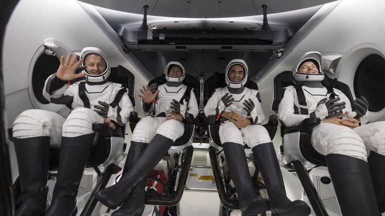 Quatre astronautes sur le chemin retour vers la Terre à bord d'une capsule de SpaceX