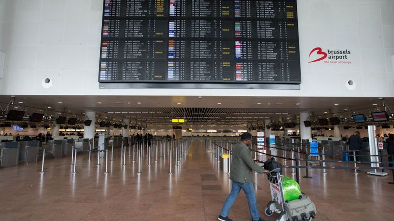Annulations de vols à cause du coronavirus : les compagnies aériennes doivent rembourser les passagers qui le demandent