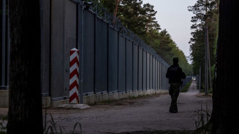 Guerre en Ukraine : Varsovie annonce déployer quelque 10.000 soldats à la frontière biélorusse