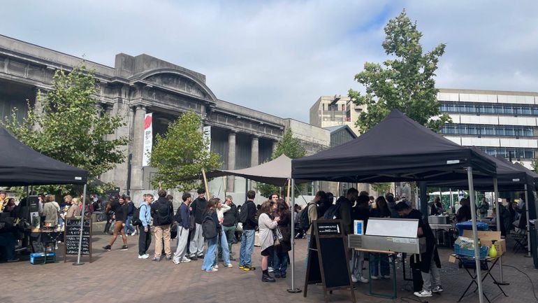 A Charleroi, la commune et les cercles étudiants tentent de faire vivre le campus