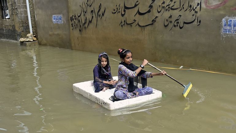 Pakistan : plusieurs centaines de morts après les plus fortes pluies de l'histoire du pays