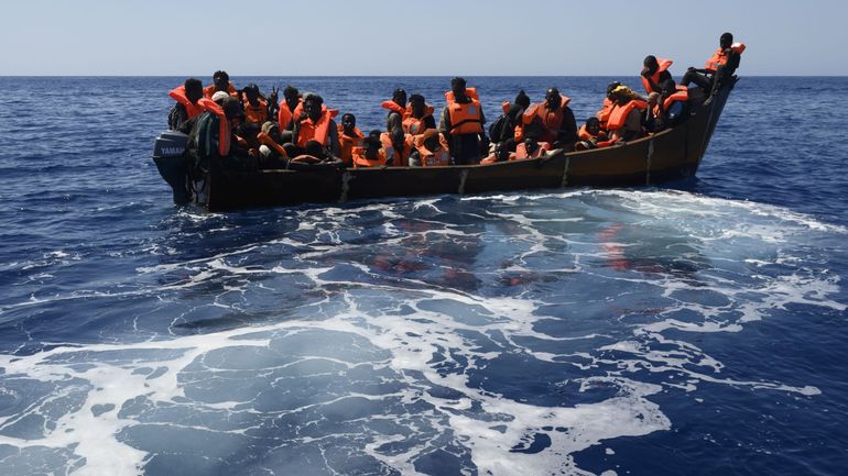Asile et migration : au moins huit morts dans le naufrage d'une embarcation en route vers Lampedusa