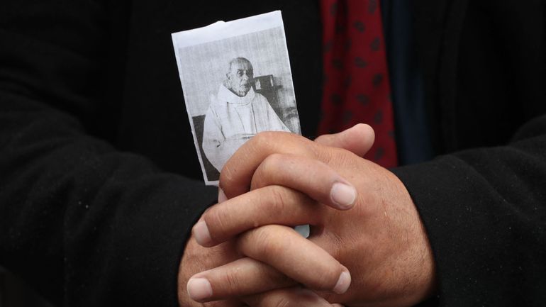 France : à Saint-Etienne-du-Rouvray, six ans après son assassinat, un hommage discret rendu au père Hamel