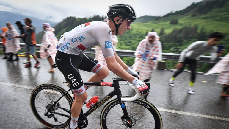 Les coureurs impressionnés par l’avion Pogacar : "C’est fou", "je n’ai pas eu le temps de le voir"