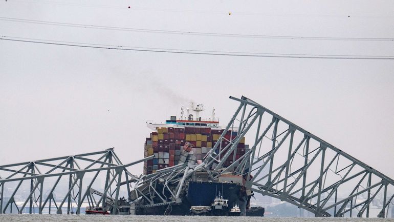 Pont effondré à Baltimore : les corps de deux victimes repêchés dans les eaux glacées du port